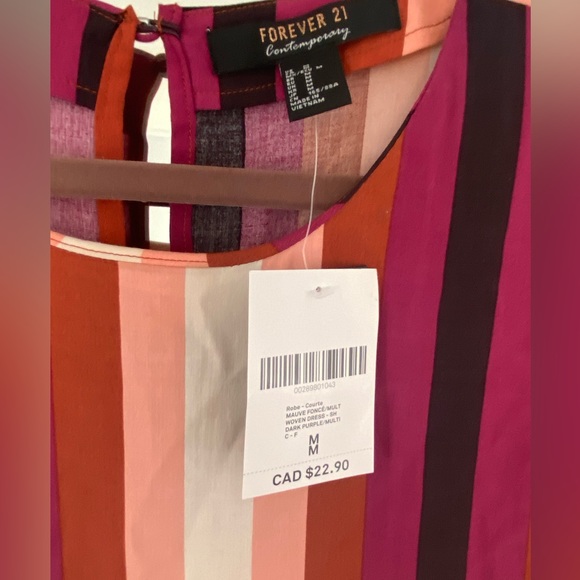 Forever 21 Contemporary Dress - Picture 3 of 3